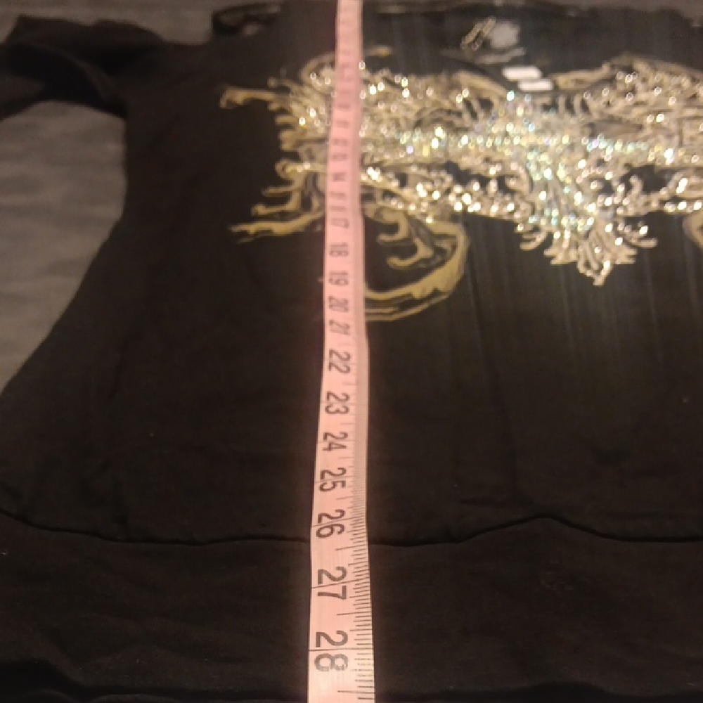 NWT. Black Cold Shoulder Long Sleeve Top with Intricate Design Front And Back - Picture 10 of 10